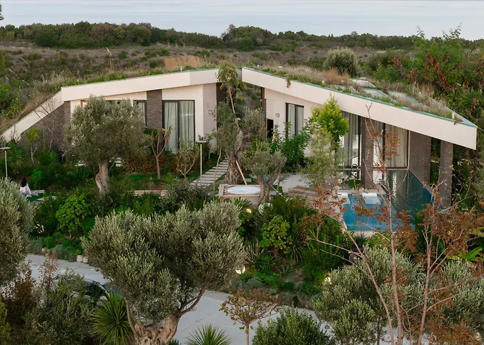 فندق Cape Of Rodon Resort, Village 5*