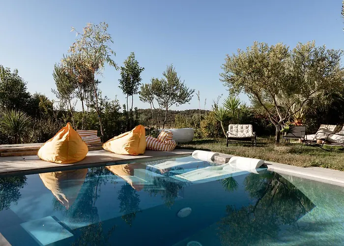 Cape Of Rodon Resort, Village 호텔 드라치