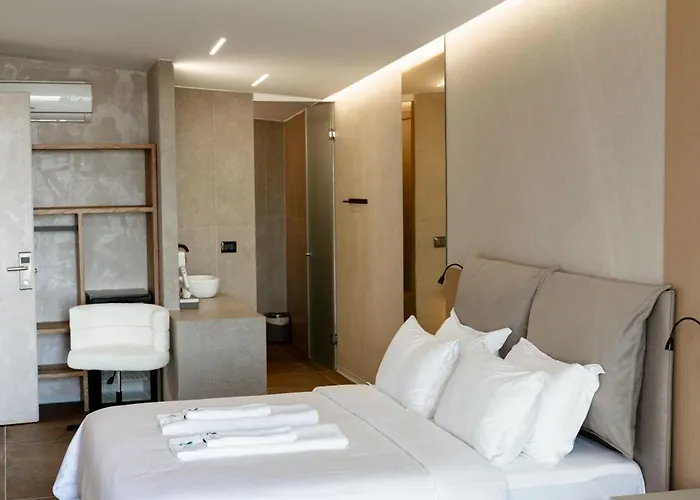 Cape Of Rodon Resort, Village 호텔 드라치